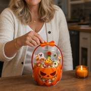 Halloween-Geschenktüten mit Reißverschluss, Griffen und dekorativen Kürbis- und Hexenkesselmotiven