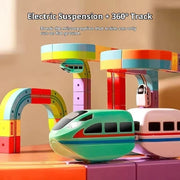 Magnetisches Kugelbahn-Bauset mit bunten Fahrbahnteilen, Zug und Verkehrsschildern