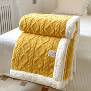 Flauschige Wendedecke mit Sherpa