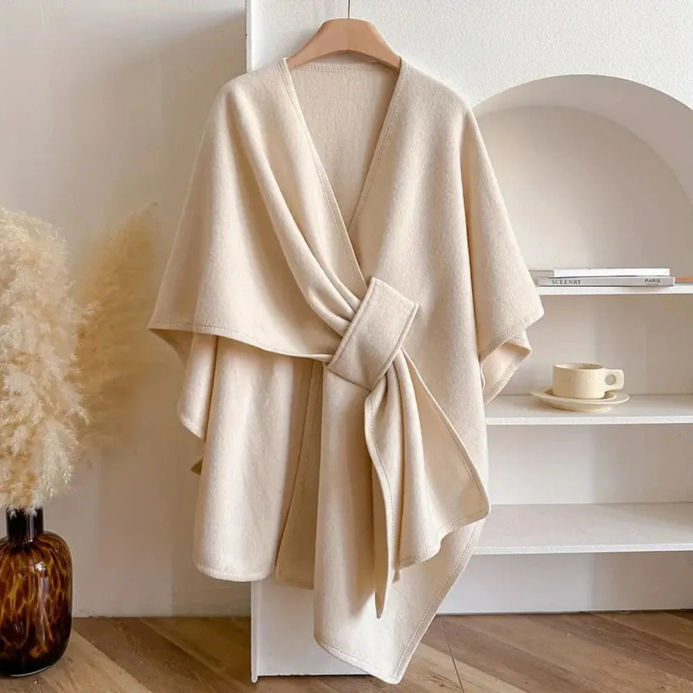 Poncho-Schal mit Schlaufe