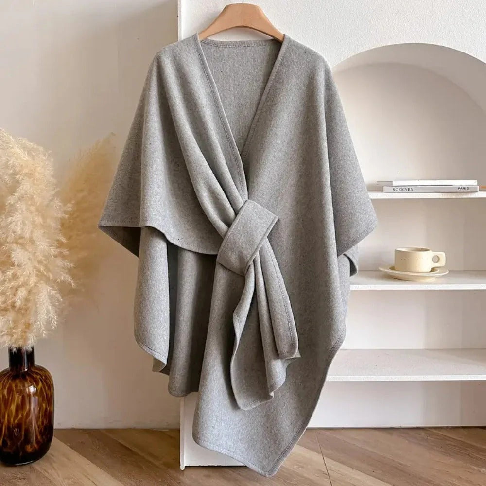 Poncho-Schal mit Schlaufe