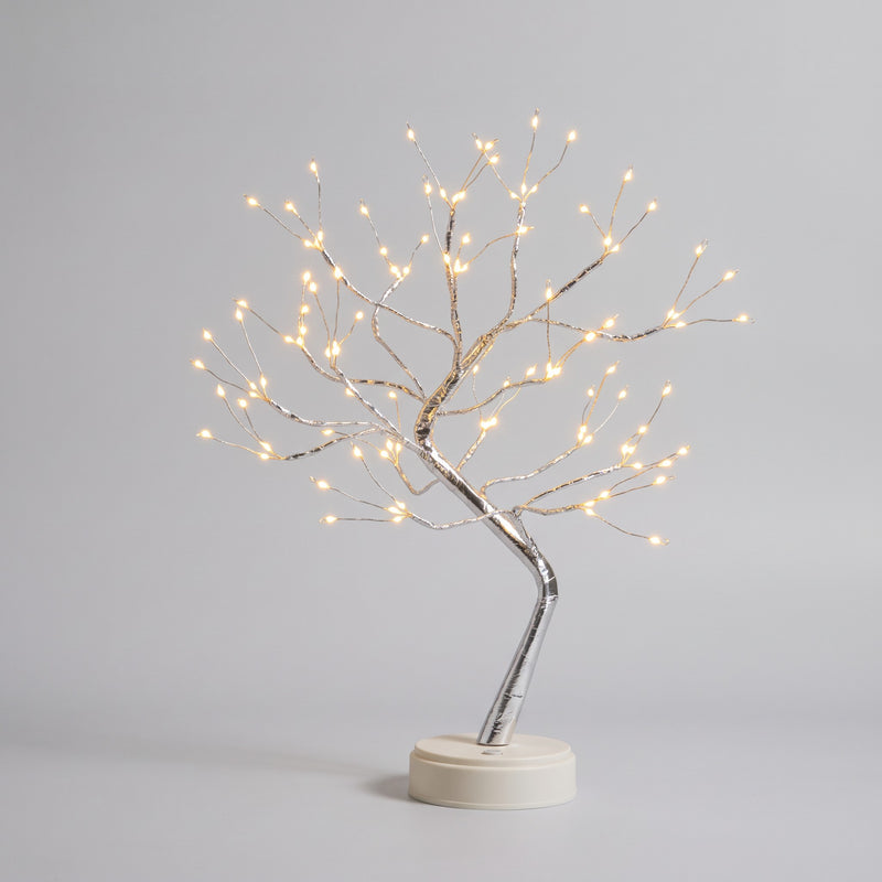 LED-Lichterbaum als dekorative Stimmungsleuchte