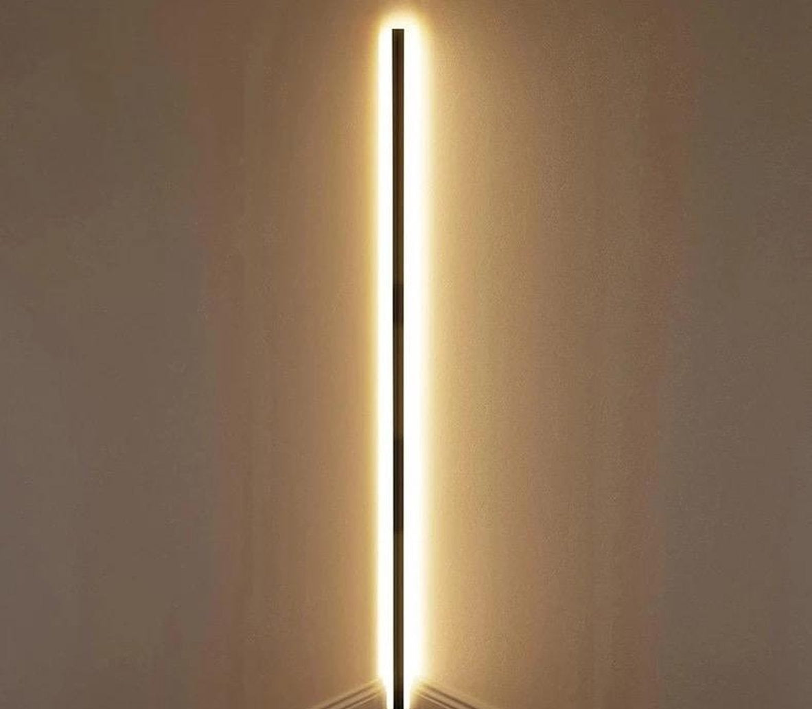 Minimalistische LED-Eckstehleuchte