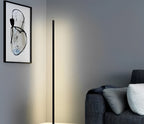 Minimalistische LED-Eckstehleuchte
