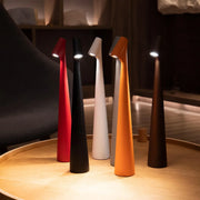 Kabellose LED-Tischlampe im minimalistischen Design