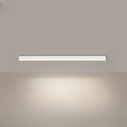 Moderne lineare LED-Deckenleuchte