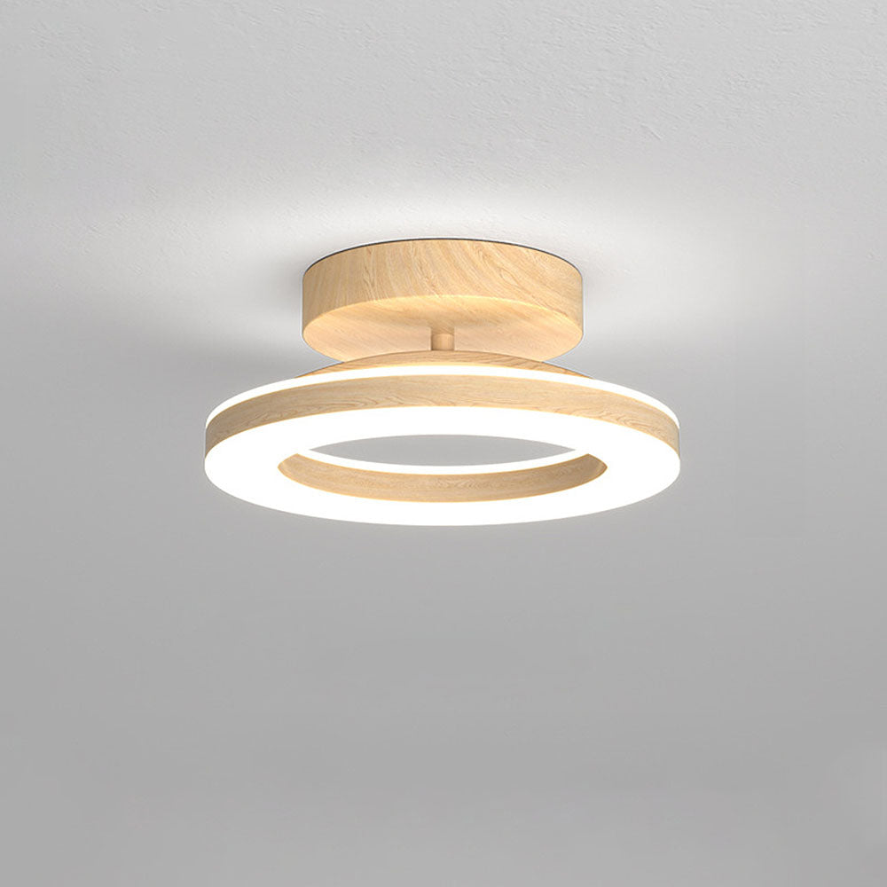 LED-Deckenleuchte mit schwebendem Lichtring