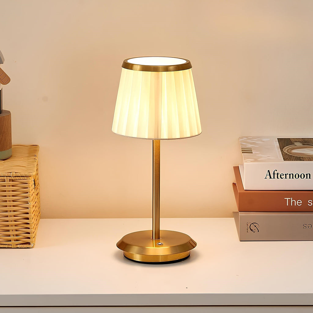 Kabellose Tischlampe mit Kristallbehang