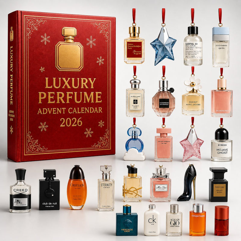 Rote buchähnliche Geschenkbox für einen Parfüm-Adventskalender mit goldfarbenen Ornamenten und Schneeflocken