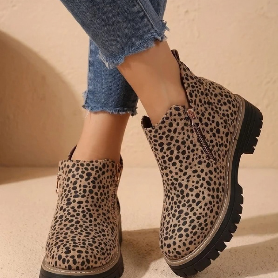 Damen-Stiefeletten mit Reißverschluss und Profilsohle
