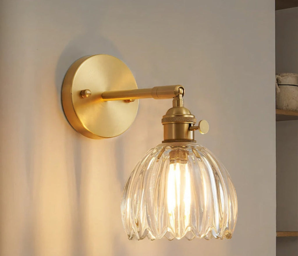 Retro-Wandleuchte mit Glasschirm in Tulpenform
