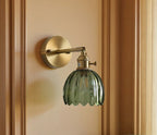 Retro-Wandleuchte mit Glasschirm in Tulpenform