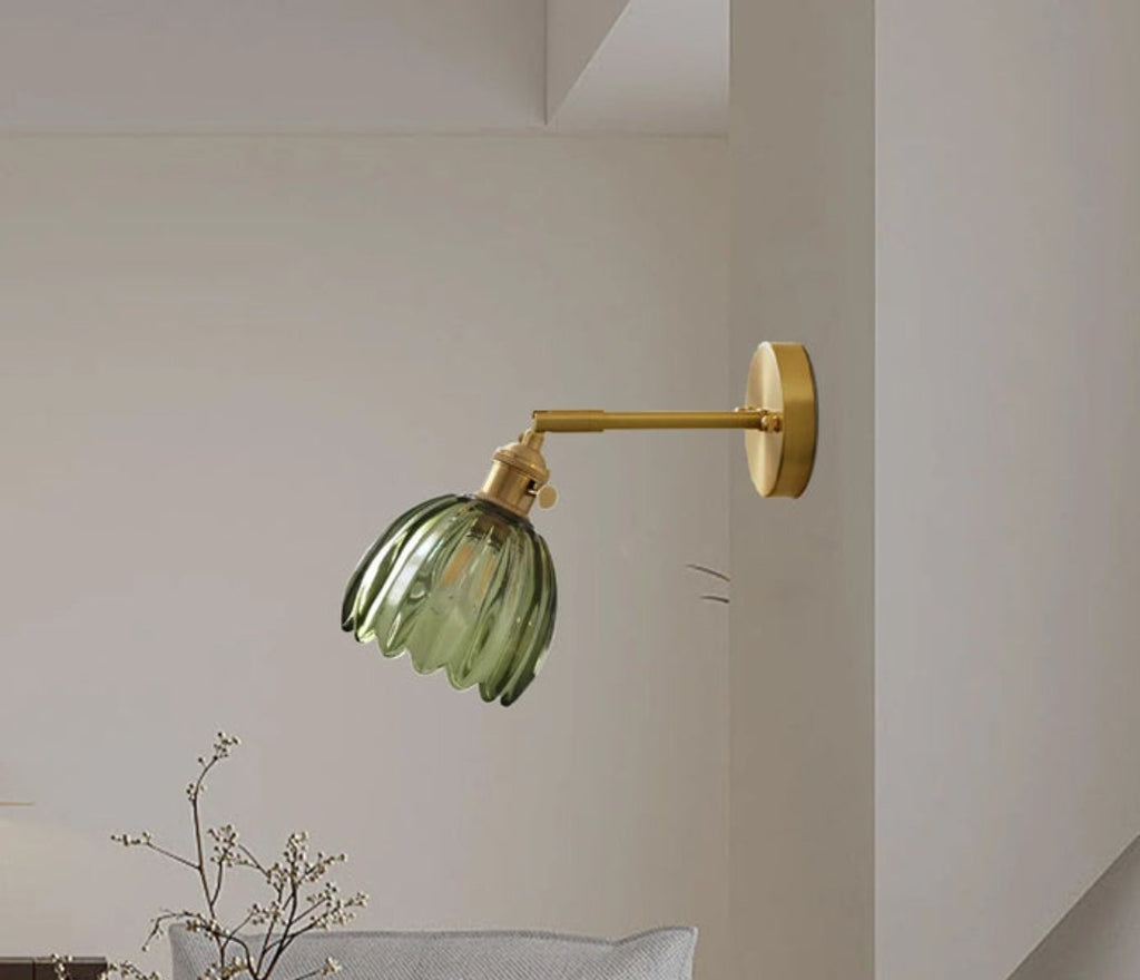 Retro-Wandleuchte mit Glasschirm in Tulpenform
