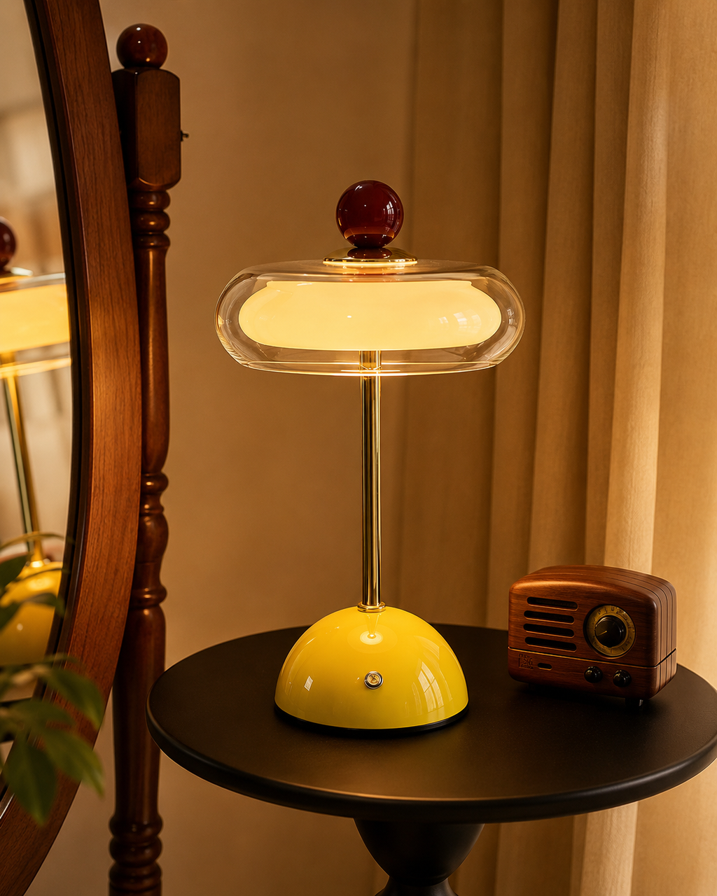 Kabellose Glas-Tischlampe im Retro-Stil