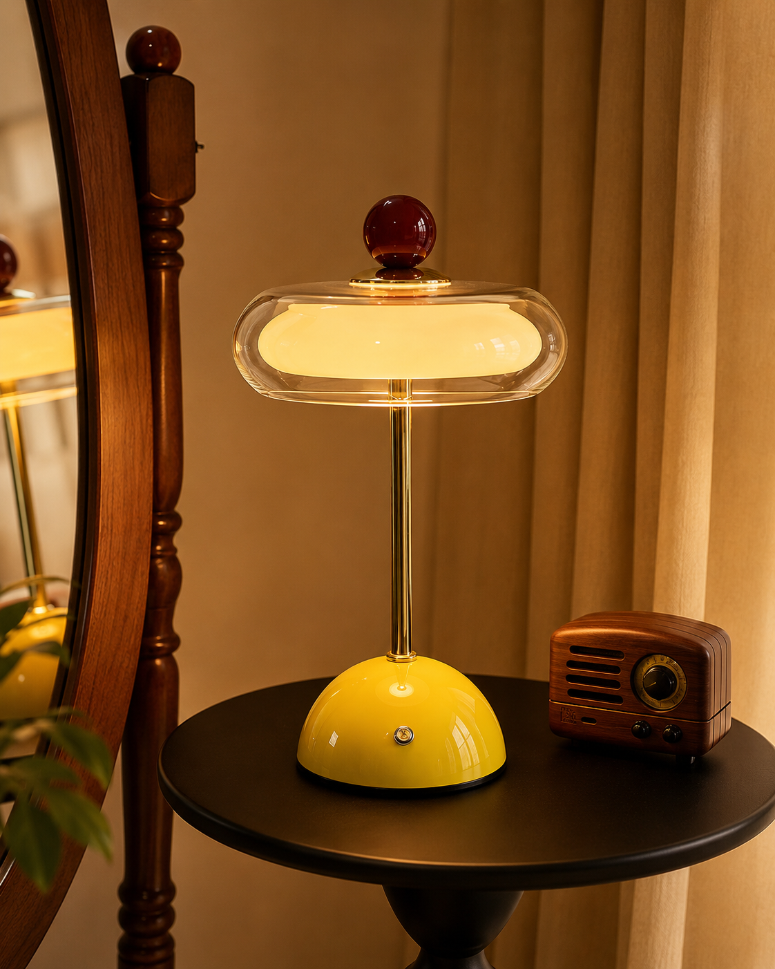 Kabellose Glas-Tischlampe im Retro-Stil