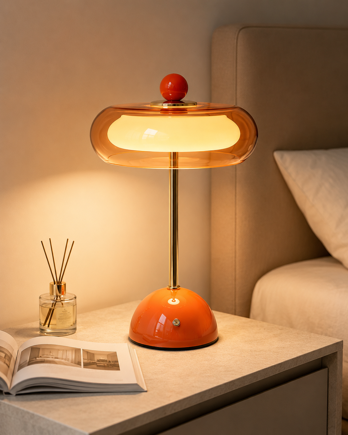 Kabellose Glas-Tischlampe im Retro-Stil