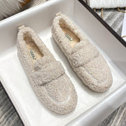 Kuschelige Teddy-Hausschuhe in Slipper-Form