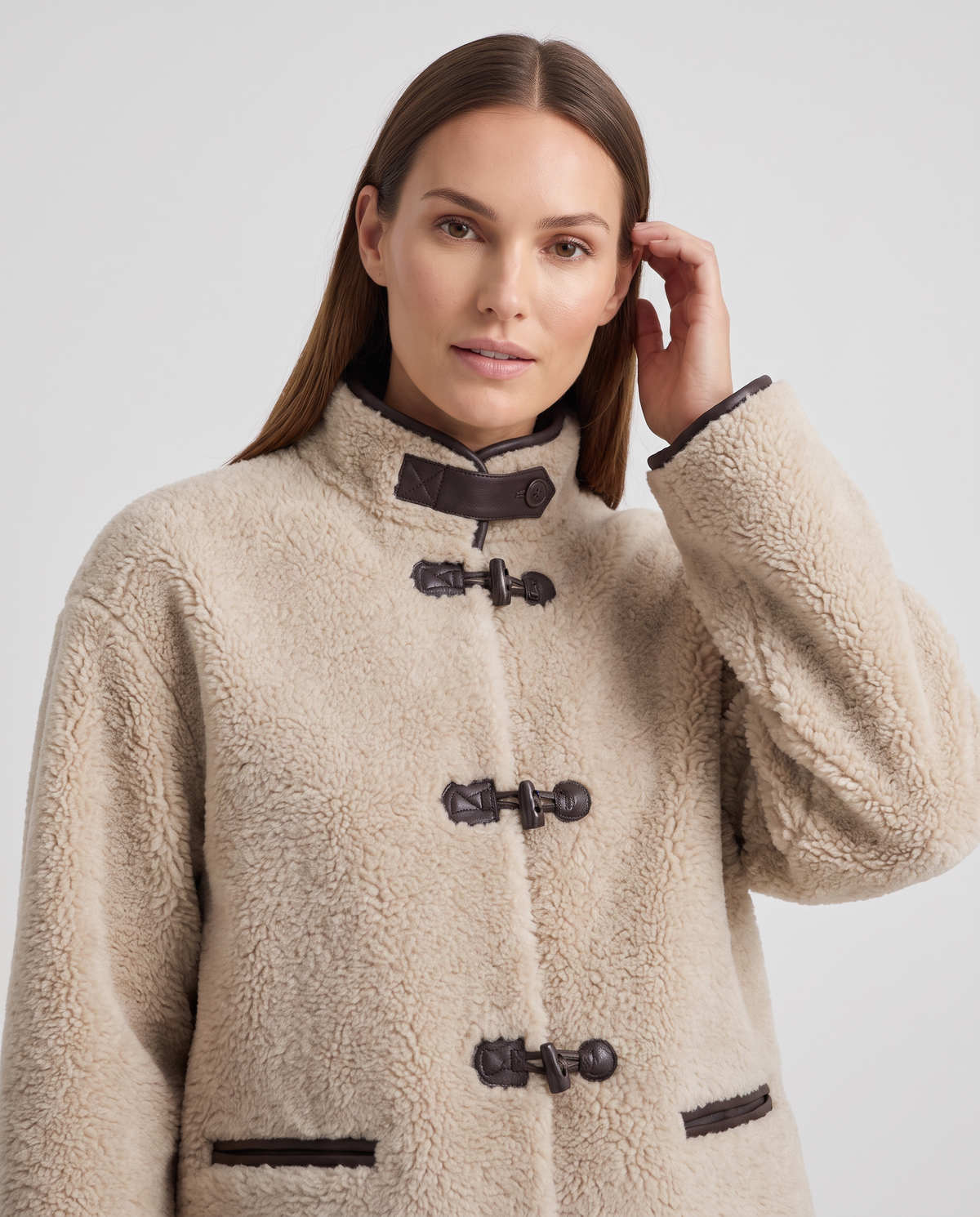 Damen-Teddyjacke mit Knebelverschluss