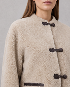 Damen-Teddyjacke mit Knebelverschluss